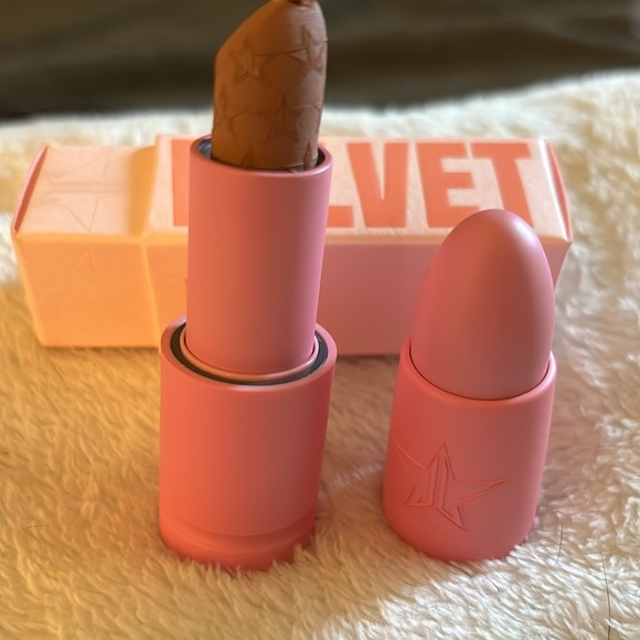 Jeffree Star velvet trap lipstick - Picture 2 of 4